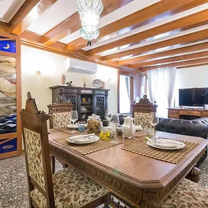 https://suite-sadranna.hotelslidodijesolo.com